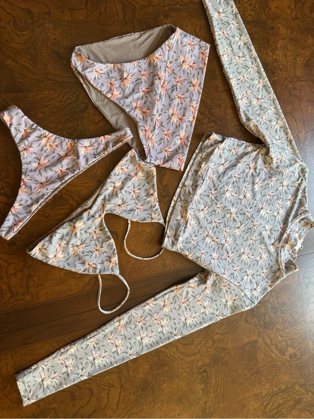 ACACIA LILY ๐ swimwear Lavender Floral and Tan Four piece set. - Picture 13 of 15